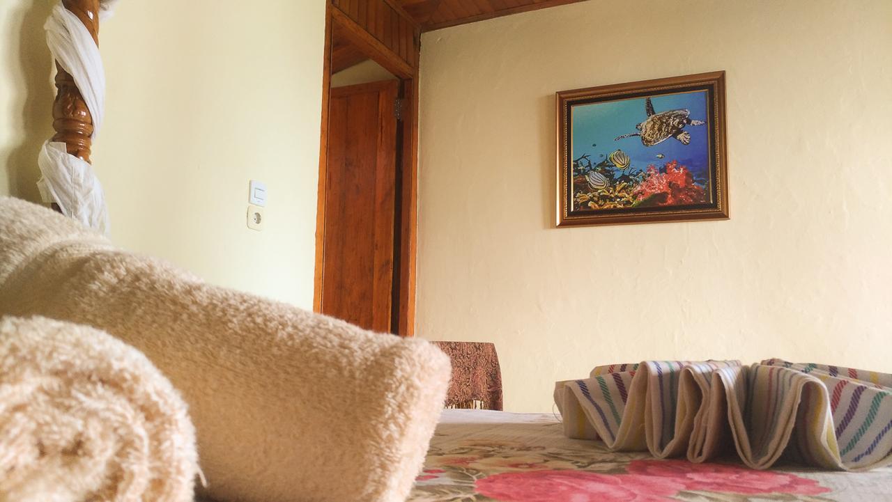 Hotel Panorama Backpackers Bunaken Exterior foto