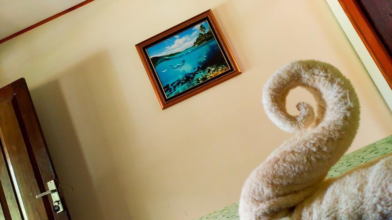 Hotel Panorama Backpackers Bunaken Exterior foto